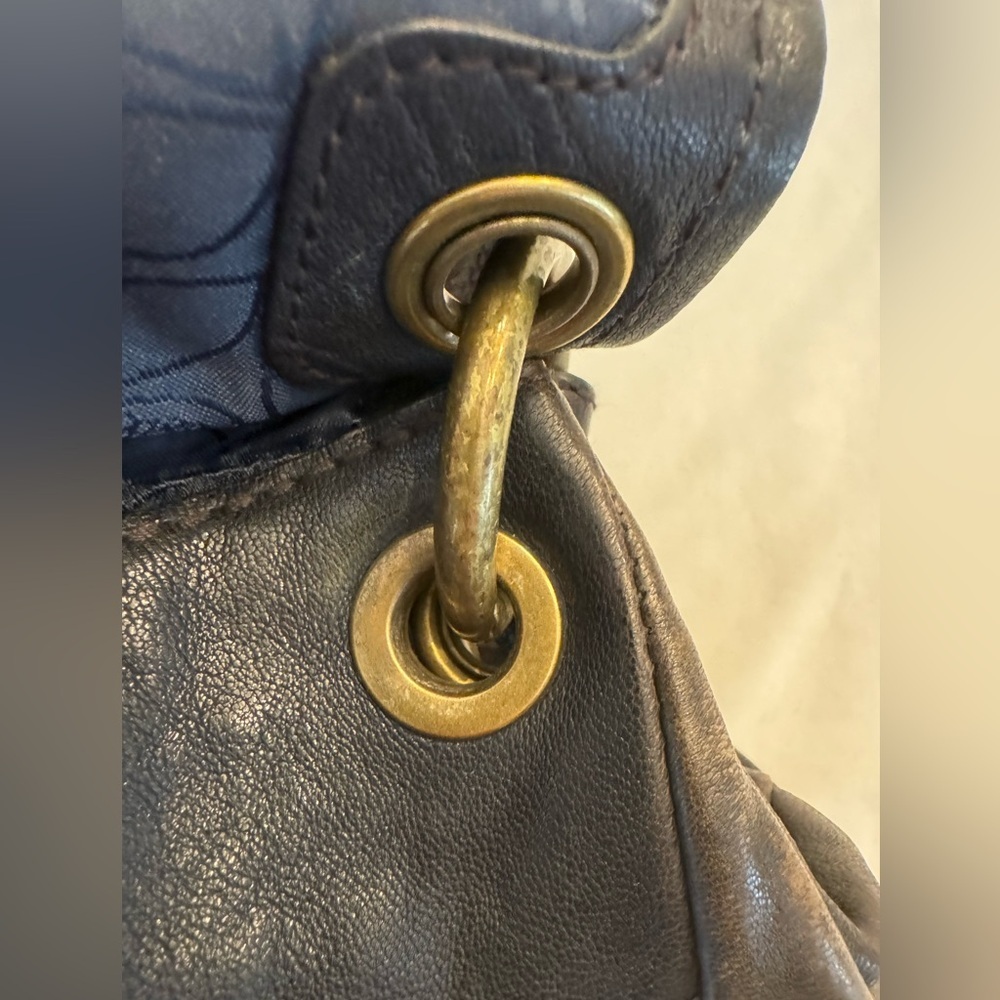 VTG! Fossil Foldover Shoulder Bag with Gold Accents - Picture 12 of 16